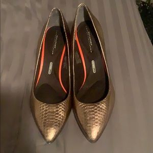 NWT Rockport Walkability Snake Skin Pattern heels